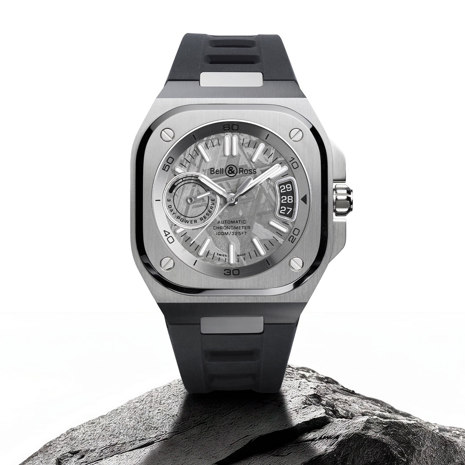 Bell & Ross BR-X5 Meteorite on the black ventilated rubber strap alternative