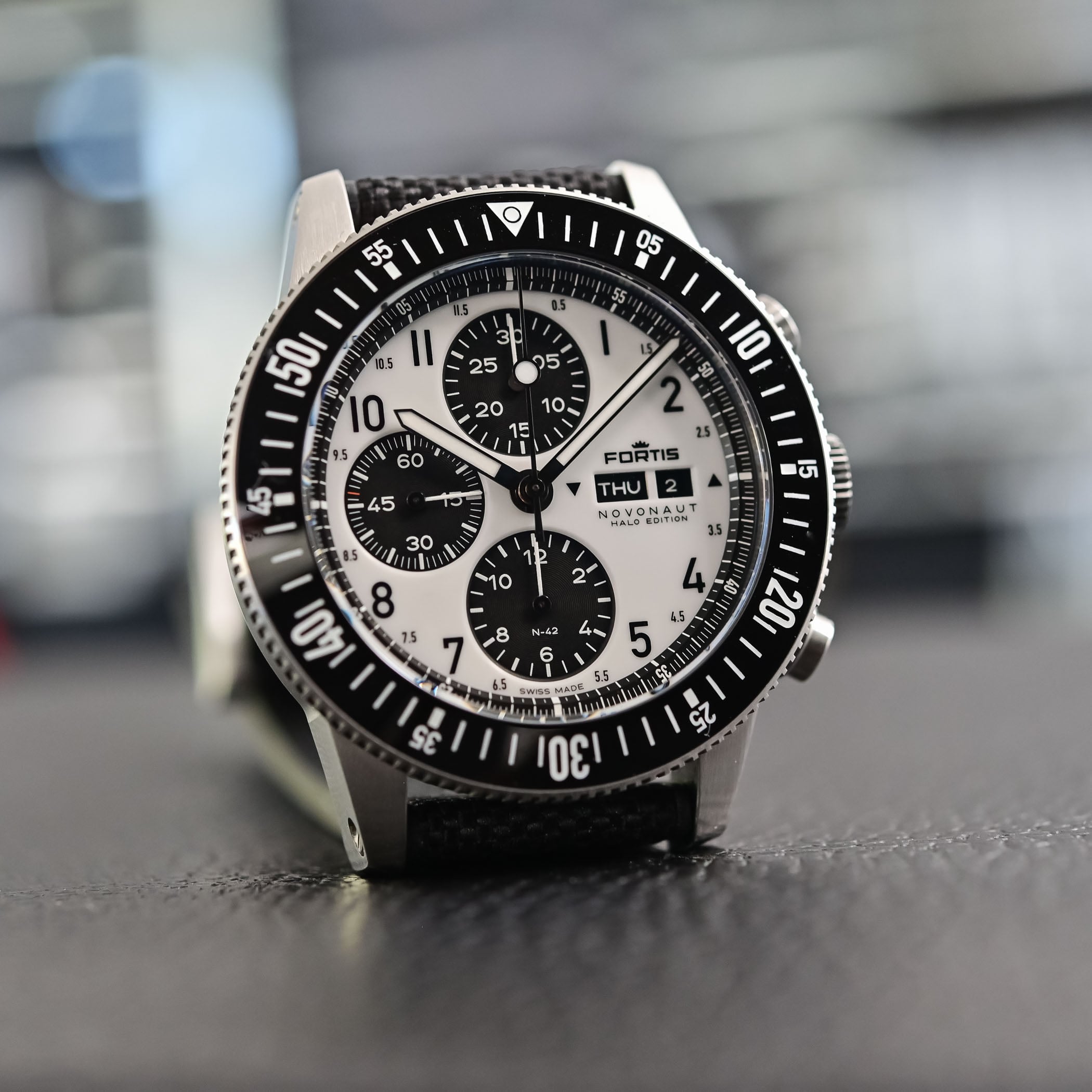 Fortis Novonaut N-42 Halo - photo