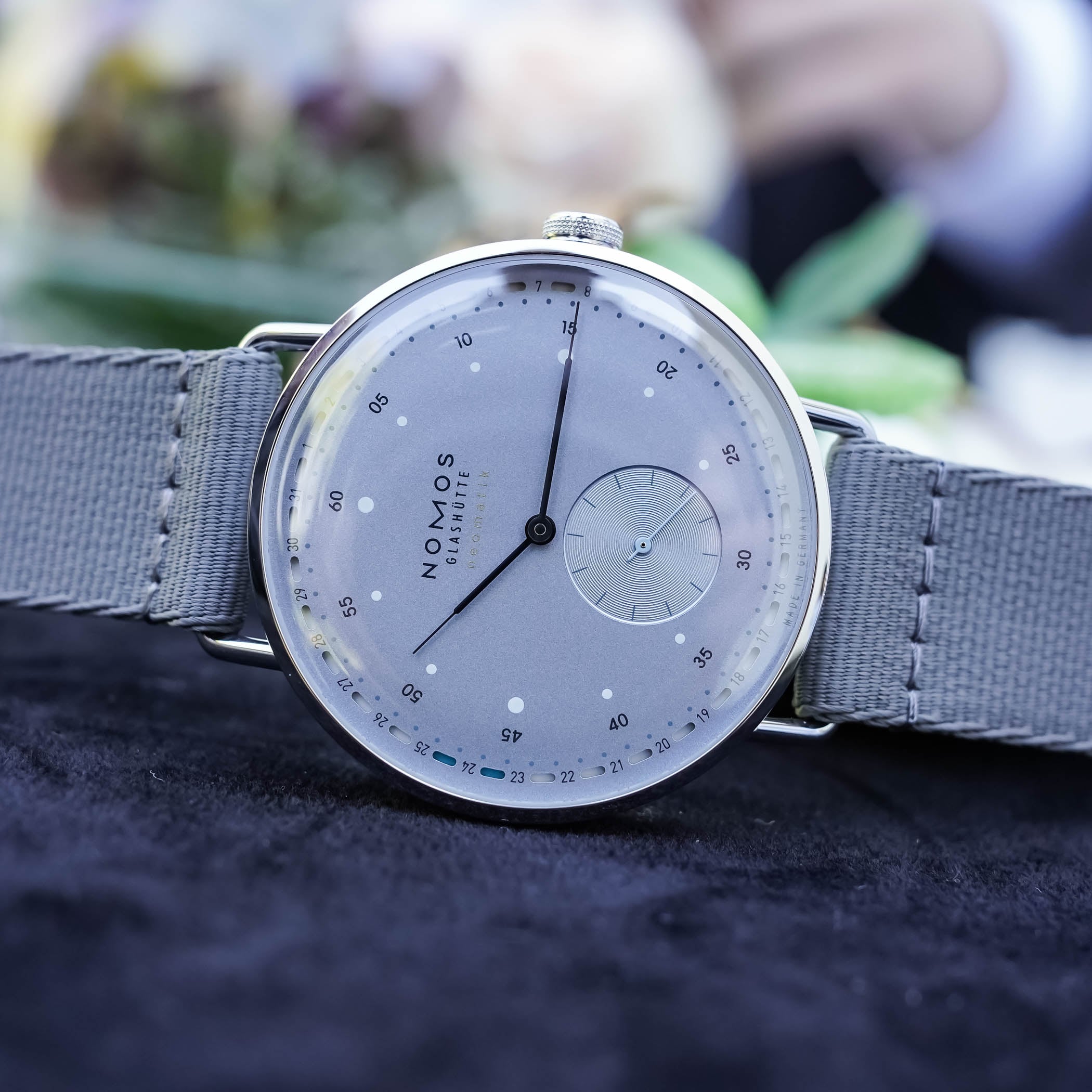 Nomos Metro Date Power Reserve - photo
