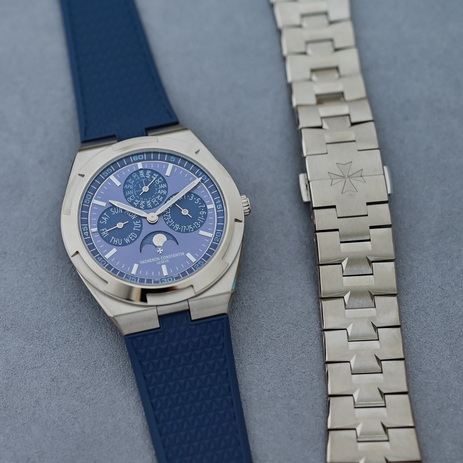 Vacheron Constantin Overseas Perpetual Calendar Ultra-Thin 30th Anniversary - photo